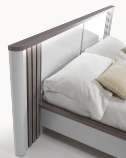 Cama de casal PESARO com LED