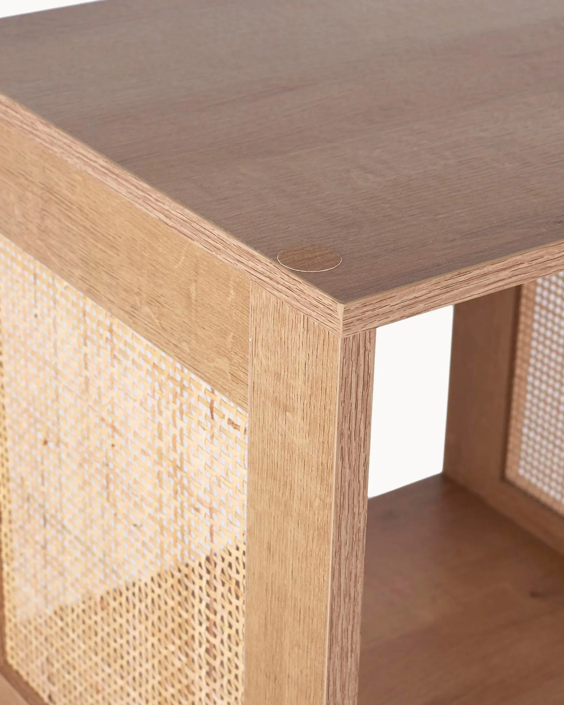 Estante BALI em rattan e com 3 cubos