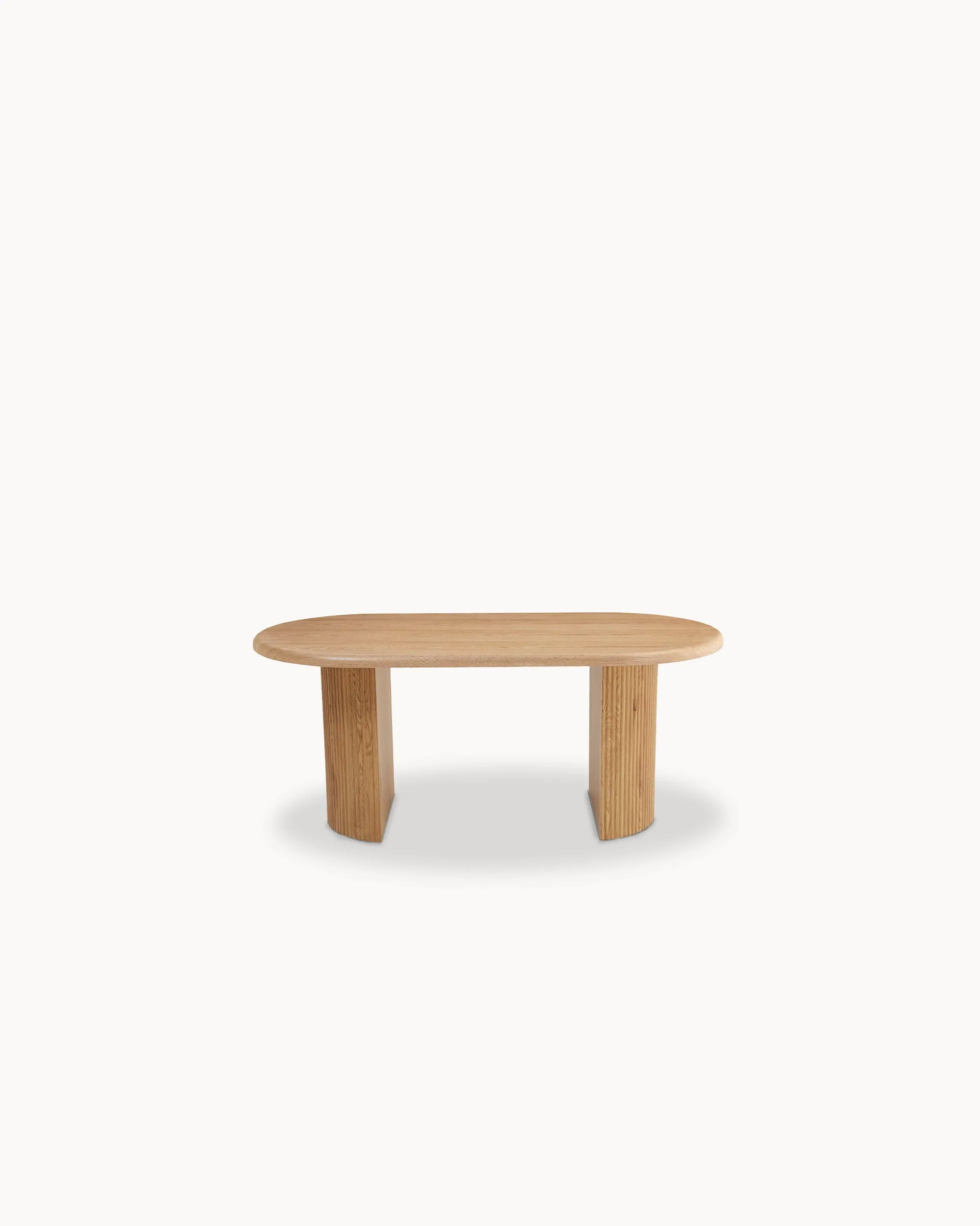 Mesa oval OMEGA