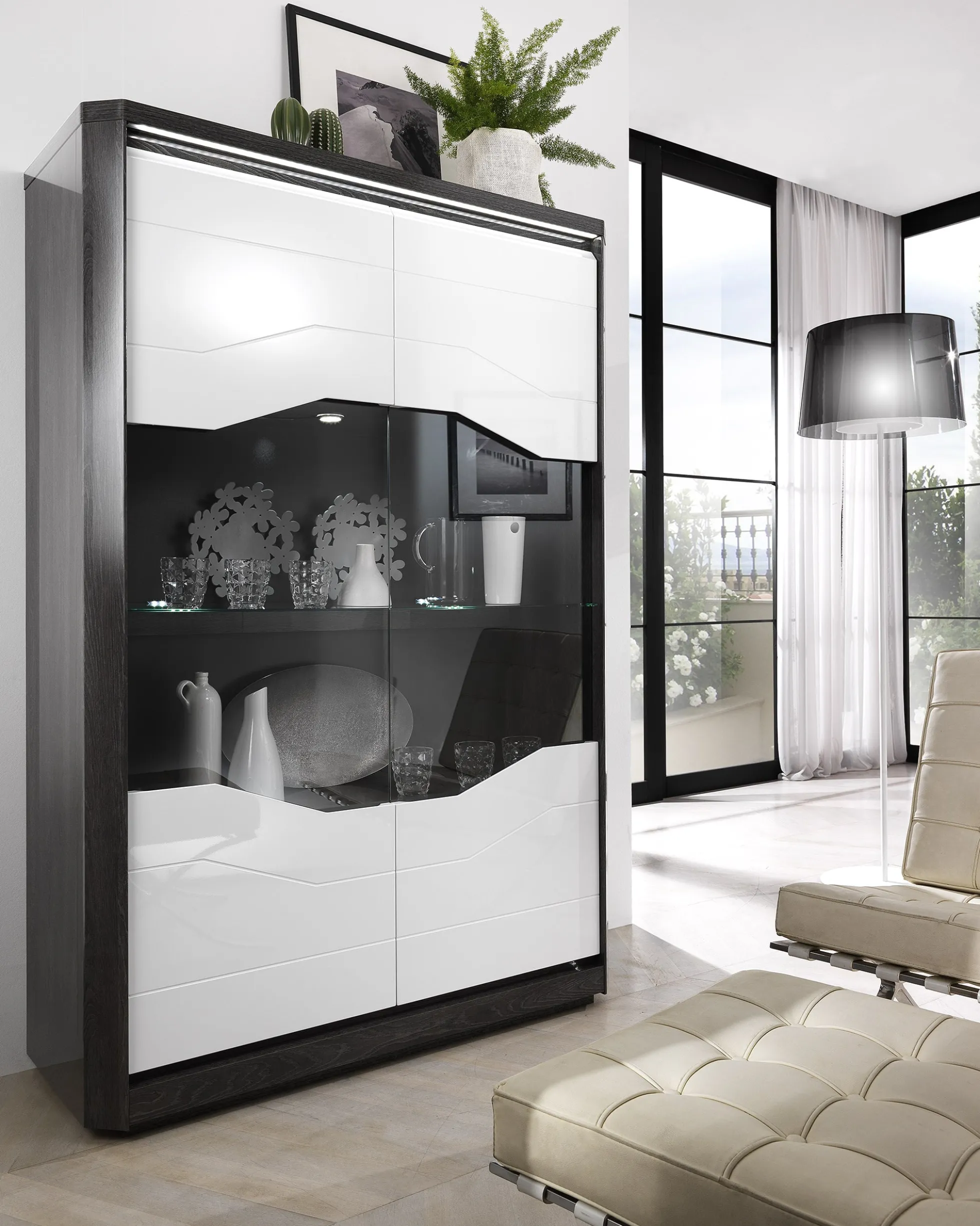 Vitrine MATERA com LED e 2 portas